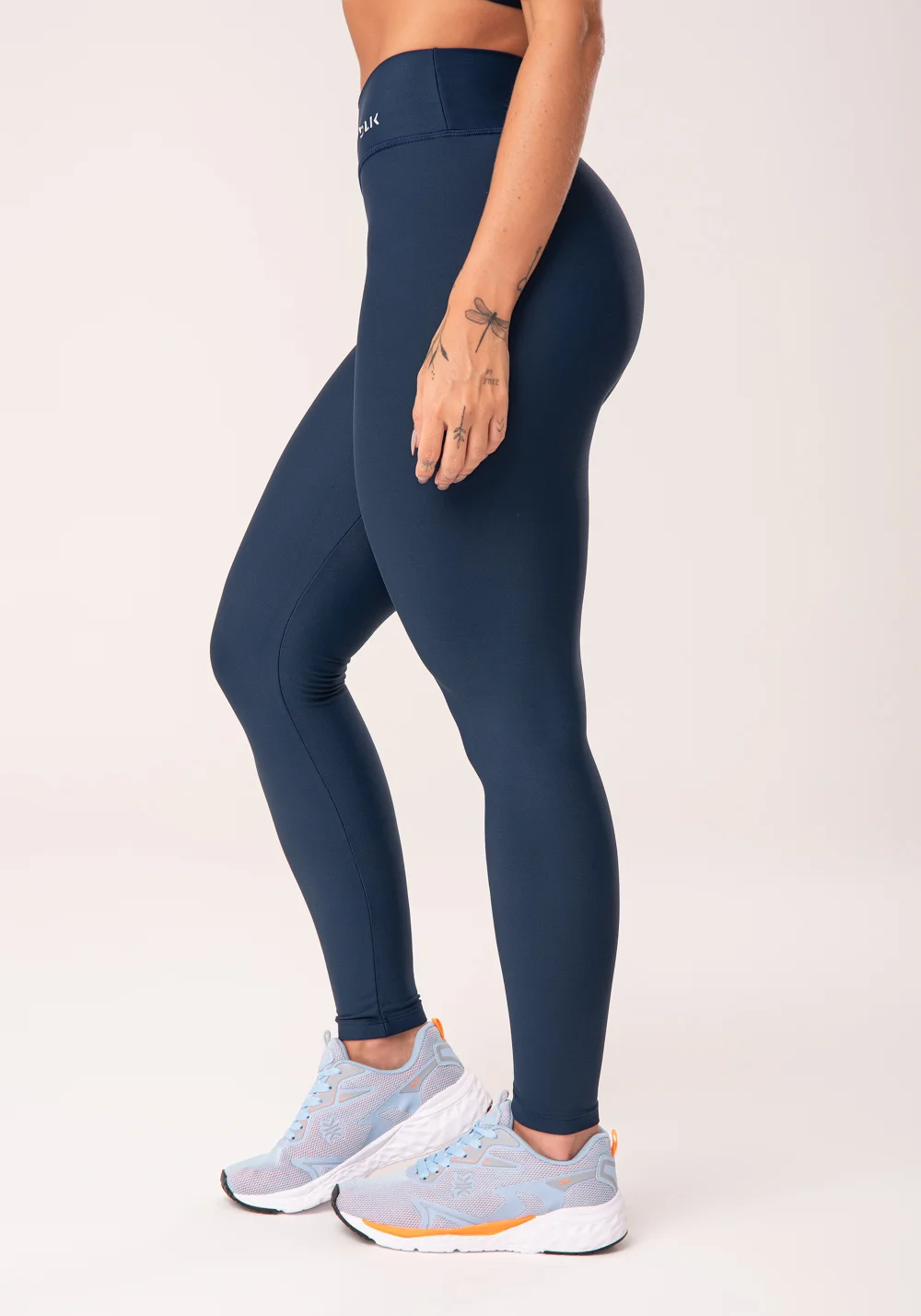 Calça legging azul marinho básica dlk