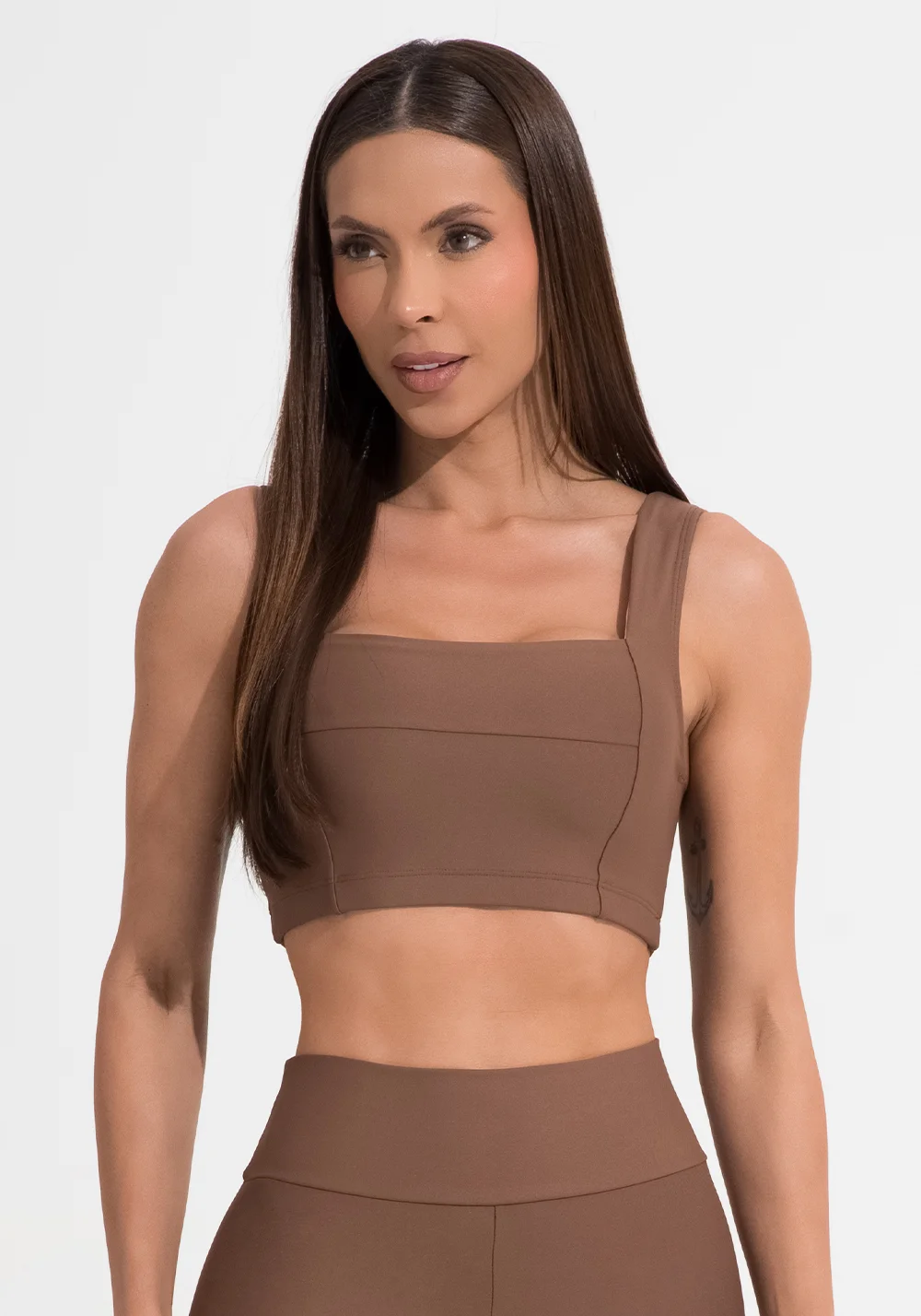Top fitness feminino marrom decote reto com recortes aura dlk